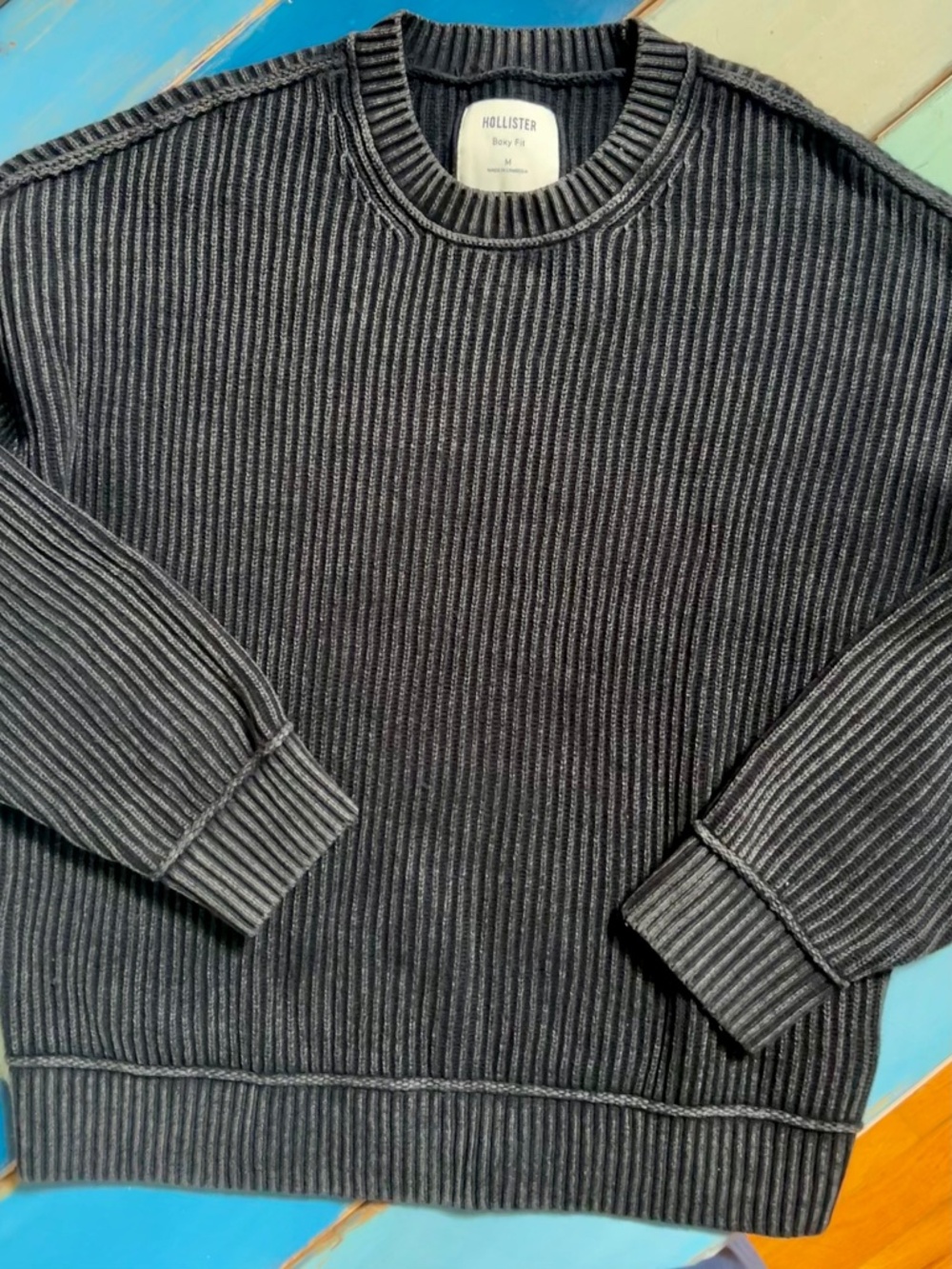 Hollister Boxy Fit Washed Black Ribbed Knit Crewneck Sweater Size M
